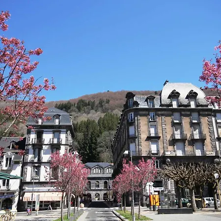 Grand 27m² Avec Balcon En Hyper Centre, Proche Thermes Et Commodites - Fr-1-608-139 Le Mont-Dore